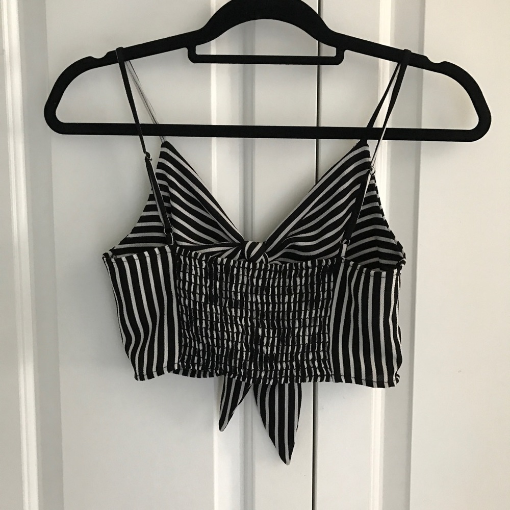 Striped Crop Top - Picture 4 of 4